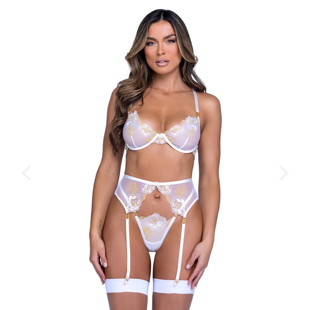 PEONY PARADISE BRIDAL 3-PIECE GARTER BRA SET